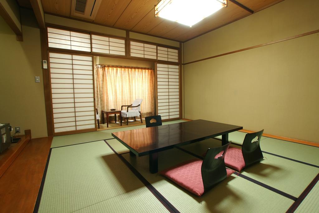 טאקאצ'יהו Imakuni Ryokan חדר תמונה